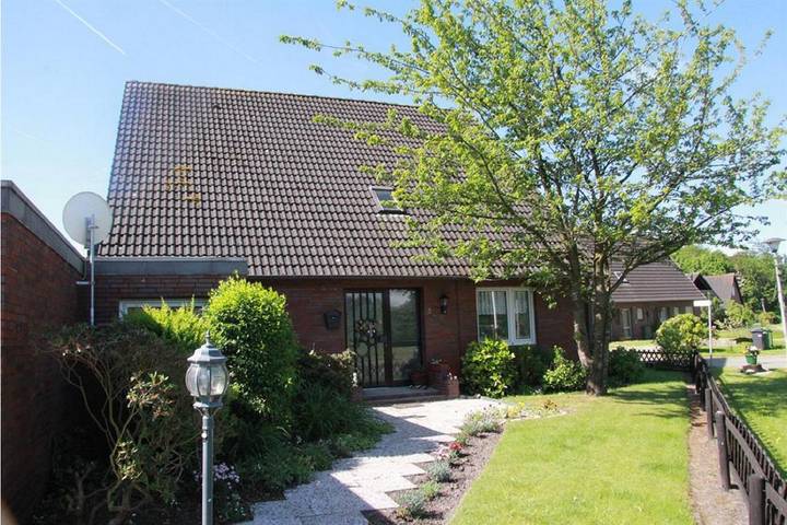 Ferienwohnung für 5 Personen, mit Balkon und Terrasse sowie Garten in Westerbur