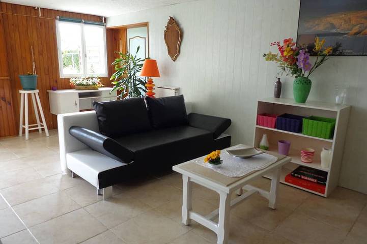 Gîte pour 4 personnes, avec terrasse et jardin à Hirel - 4