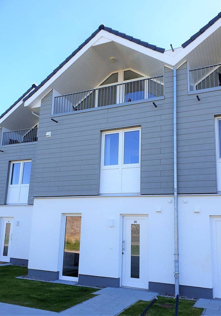 Ferienhaus mit Meerblick für 6 Personen, mit Sauna und Balkon in Schillig