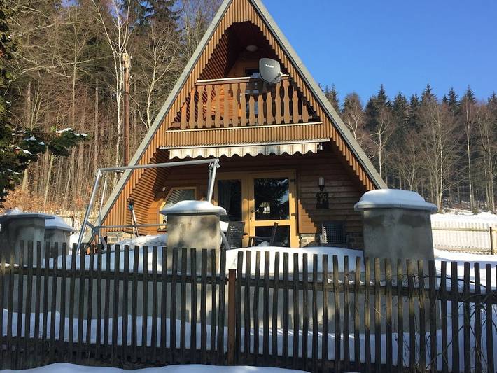 Ferienhaus für 3 Personen, mit Balkon und Terrasse sowie Garten und Sauna in Olbernhau - 2
