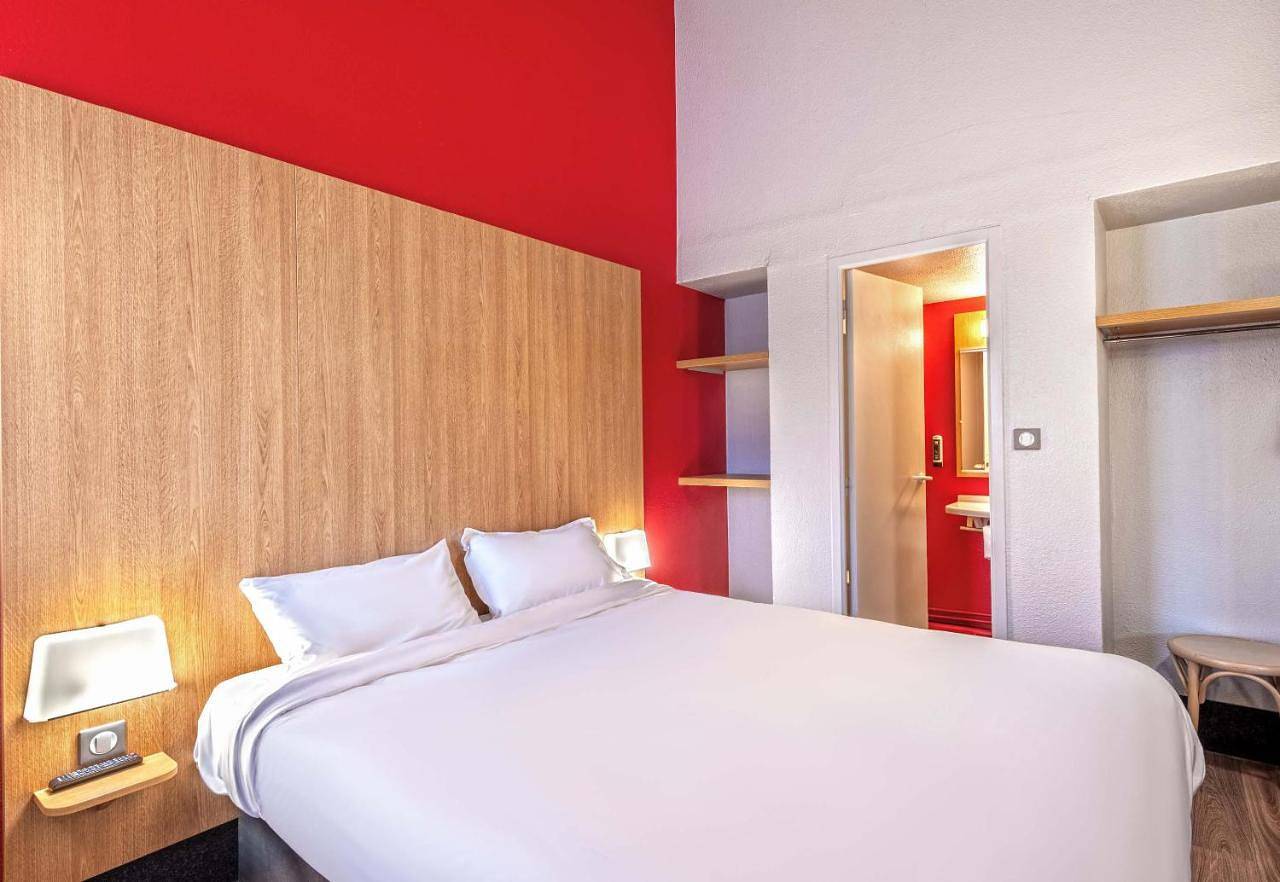 Smoking Double Room in Quimper, Région de Quimper
