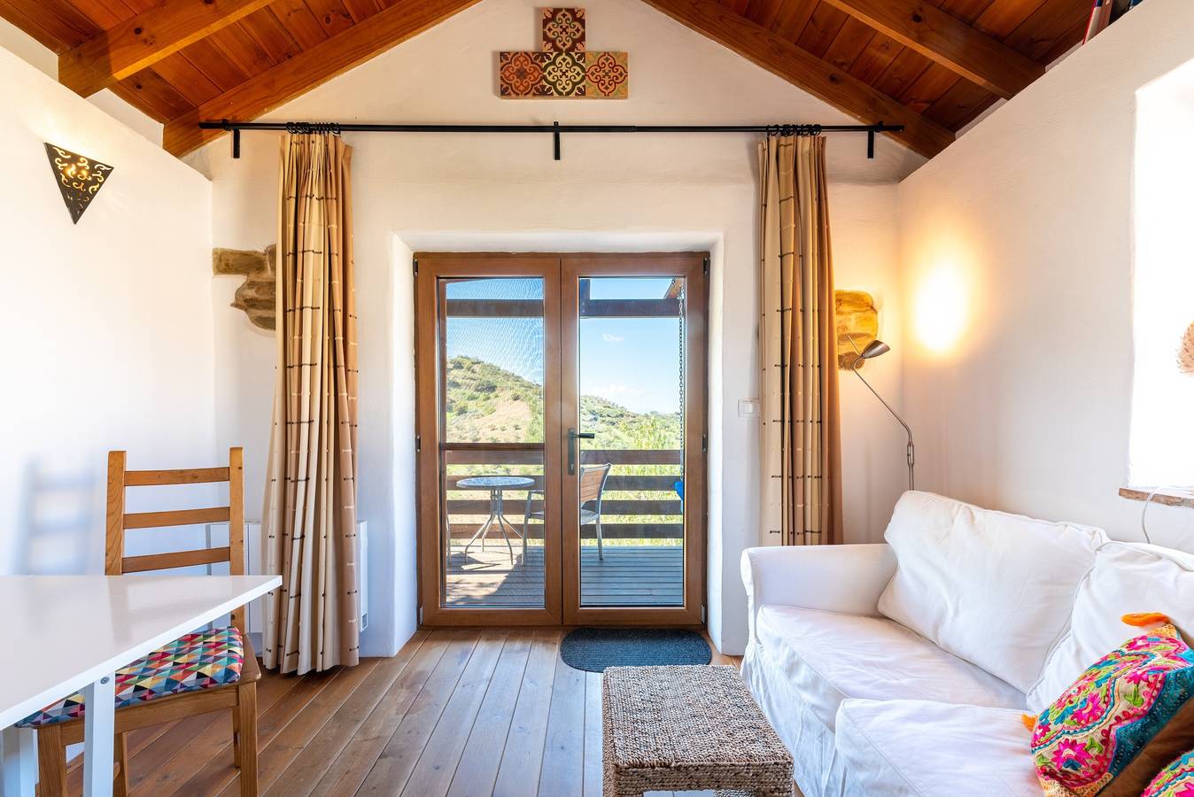 Ferienhaus „Finca Las Nuevas Casa Sofia“ mit Bergblick, Pool, Whirlpool, Wlan, Terrasse und Garten in Álora, Málaga Provinz