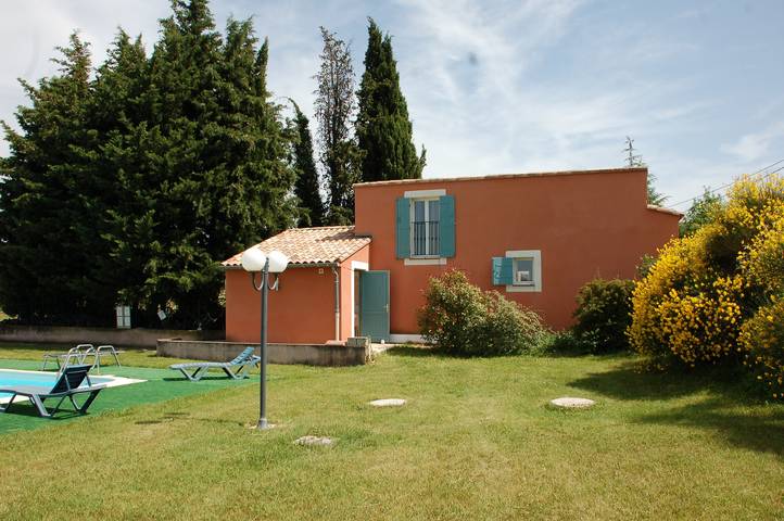 Gîte pour 4 personnes, avec piscine, adapté aux familles