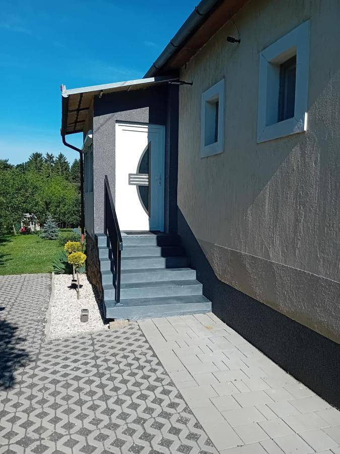 Location de vacances pour 5 personnes, avec jardin à Szigliget - 4