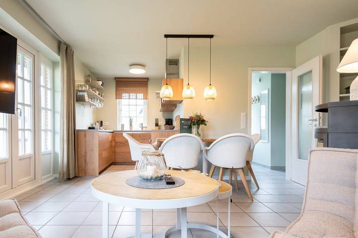 Ganze Wohnung, Schöne 3-Zimmer Ferienwohnung mit ca. 65 m² Wohnfläche, für bis zu 4 Personen in Nordfriesische Inseln (Schleswig-Holstein) (Schleswig-Holstein), Wenningstedt