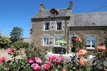 Gîte pour 6 personnes, avec jardin à Céaux