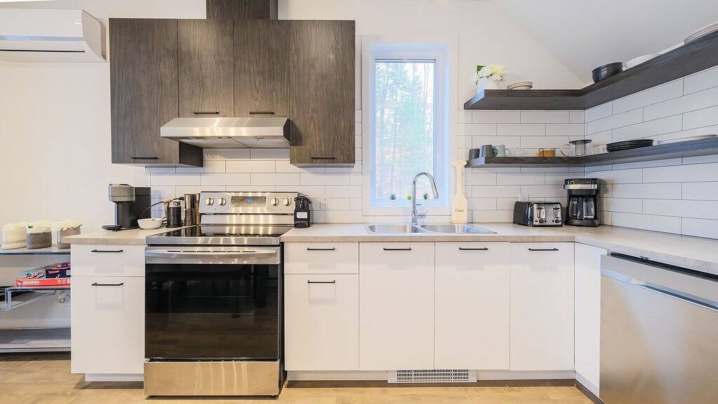 Chalet Listra peace & spa - 16min to Tremblant in La Conception, Québec