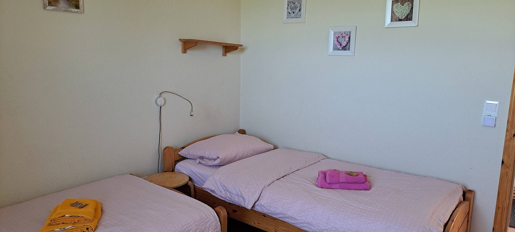 Ferienhaus 'Ferienhaus Heverstrom' mit Gemeinschaftsgarten und Wi-Fi in Pellworm, Nordseeküste
