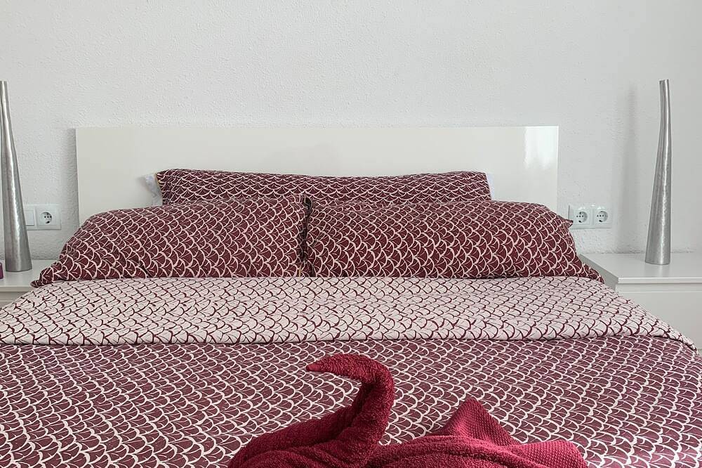 Entire apartment, Boutique Apartment by the Sea in El Barrio, Alicante