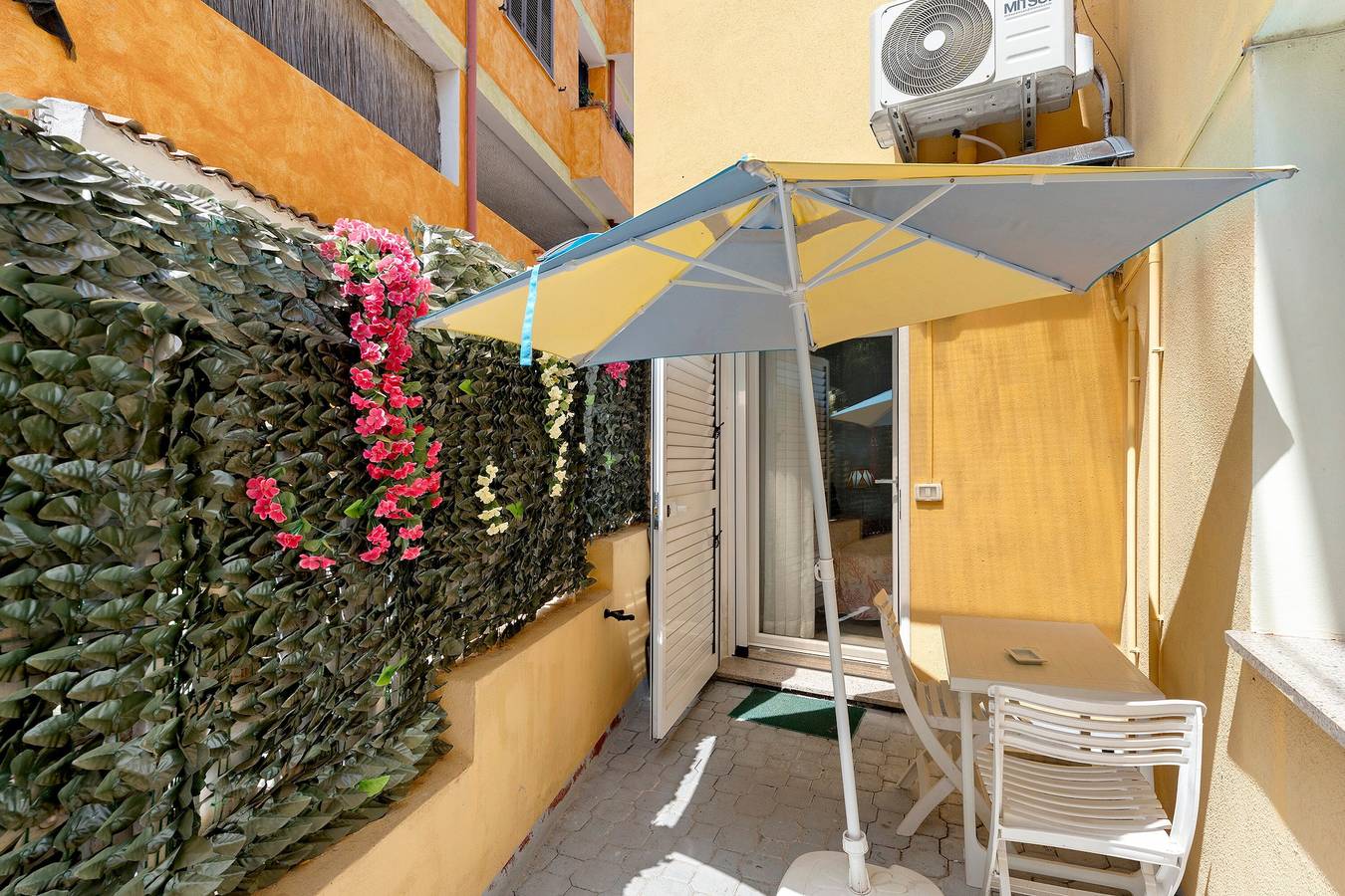 Monolocale Wenge' con terrazza privata, Wi-Fi e aria condizionata in Siniscola, Provincia di Nuoro
