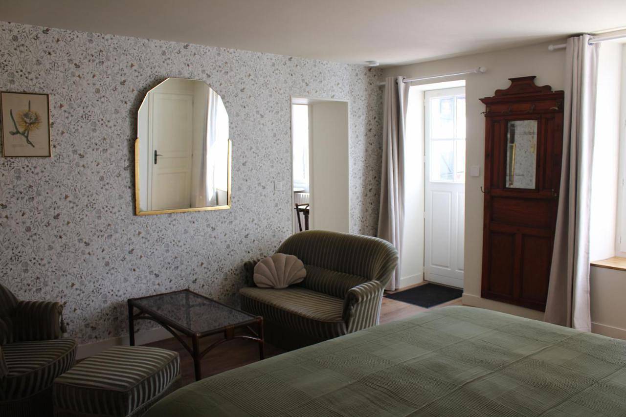 Logement de charme & accès boutique brocante in Houlbec-Cocherel, Région d'Évreux