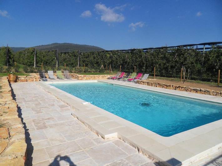 Maison de vacances pour 8 personnes, avec vue ainsi que jardin et piscine