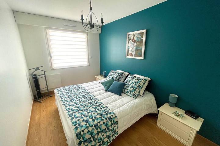 Apartamento entero, Moderno apartamento frente al mar con garaje y WiFi gratuito in Les Sables-d'Olonne, Vandea