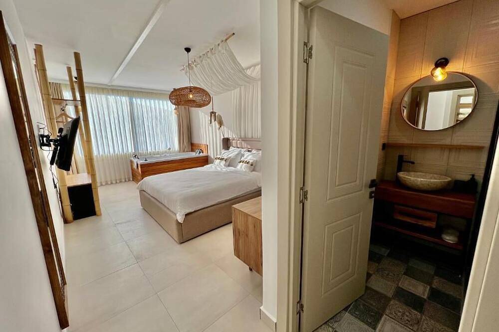 Liman Hotel Gümüşlük - Stylish boutique hotel by the sea in Gümüşlük in Bodrum, Muğla Province