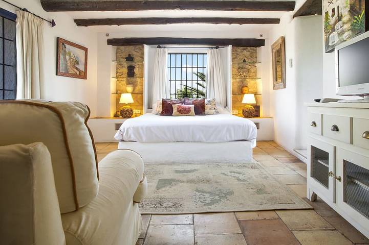 Masia Casanova Sitges - Spectacular Villa Close To Sitges in Vora-Sitges, Canyelles (Barcelona)