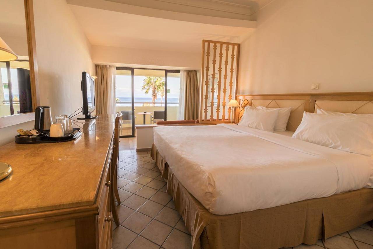 Rhodes Bay Hotel & Spa in Ixia Beach, Rhodos