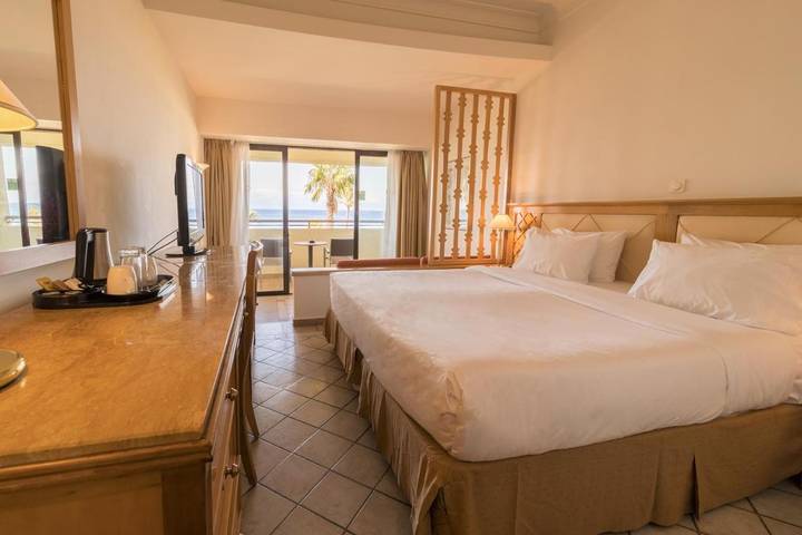 Bungalow für 3 Personen, mit Garten und Sauna sowie Ausblick und Pool auf Rhodos - 2