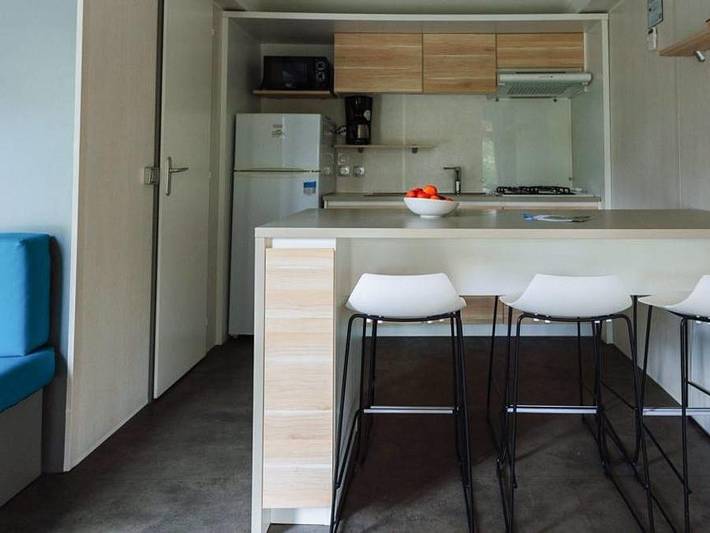 Mobil home pour 4 personnes, avec bassin pour enfant et sauna à Bourdeaux - 4