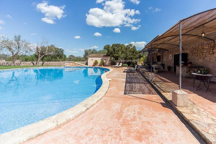 Farm with large swimming pool in Algaida, Majorca Center