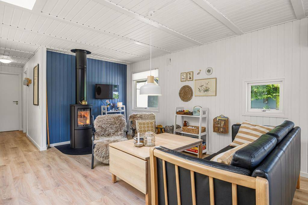 Einladendes Ferienhaus mit Kamin für 5 Personen in Bork Havn, Ringkøbing Fjord