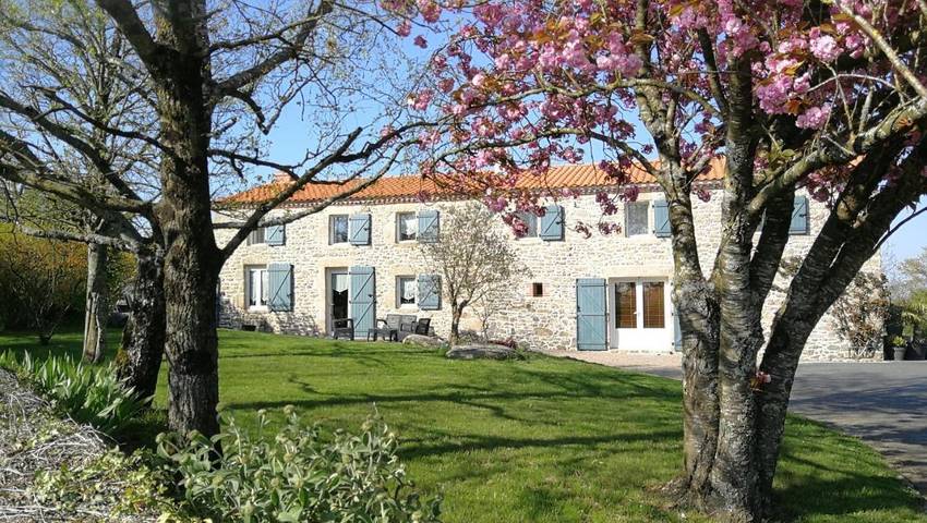 Chambre d’hôte pour 2 personnes, avec Terrasse ainsi que Jardin et Vue