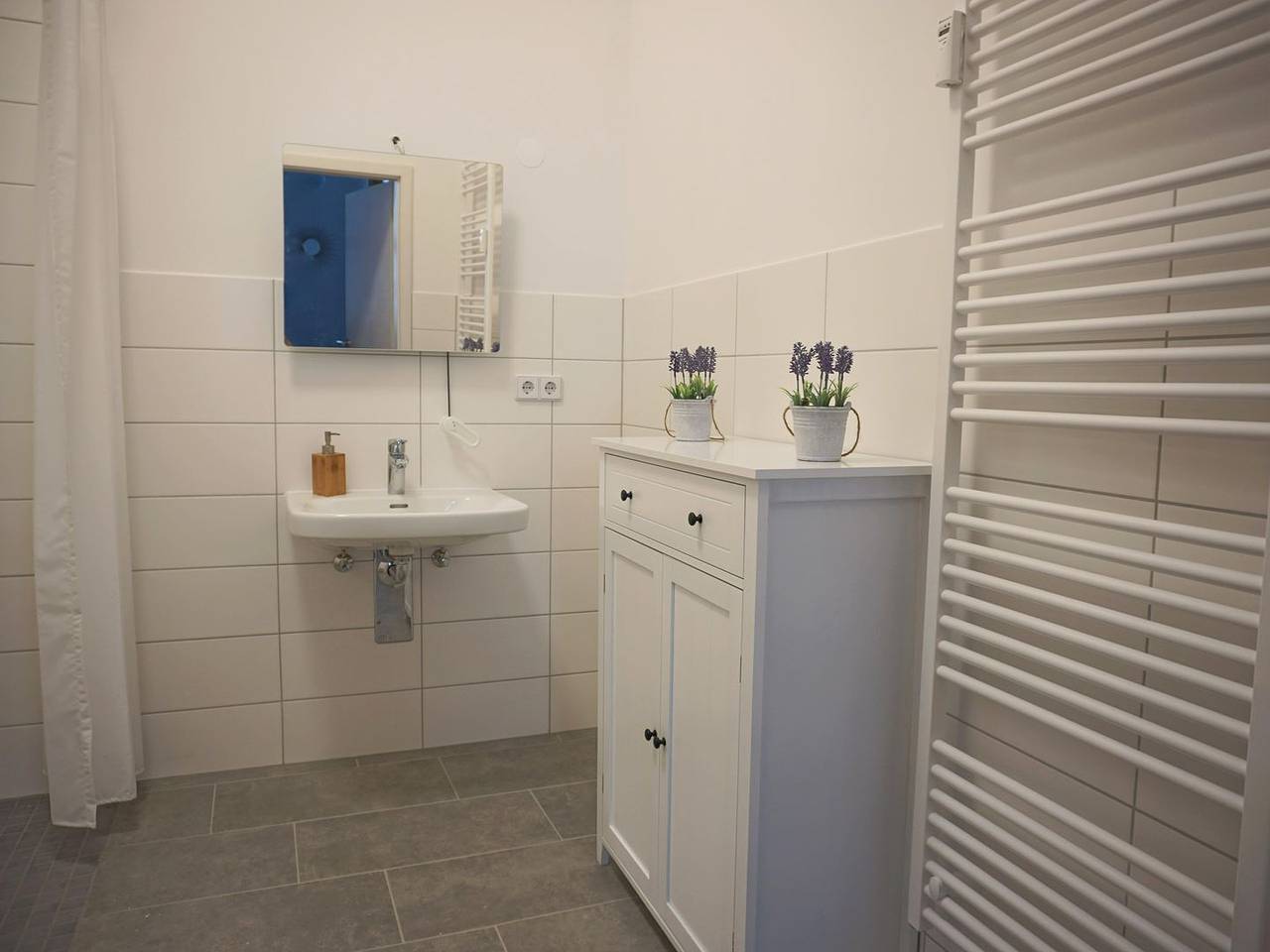 Ganze Wohnung, Willkommen im Hogulu - Haus 1, Appartement 24 in Brandenburg an der Havel! in Brandenburg an der Havel