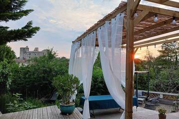 Location de vacances pour 8 personnes, avec terrasse et jardin à Clisson