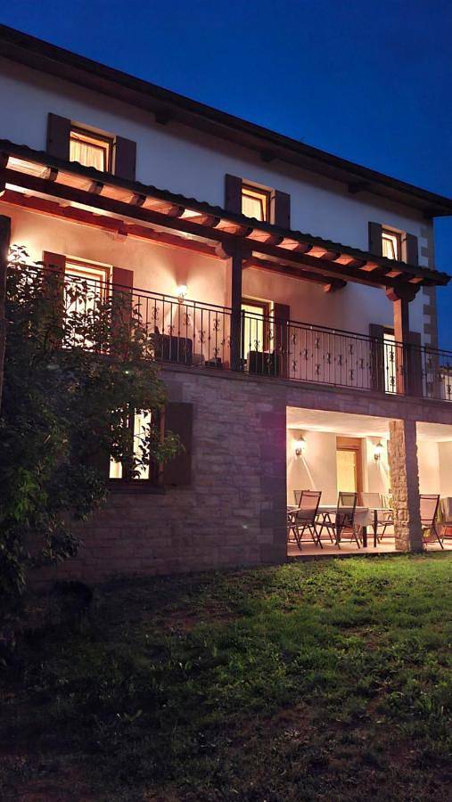 Casa de vacaciones para 11 personas, con jardín y vistas en Comarca de Aoiz - 3