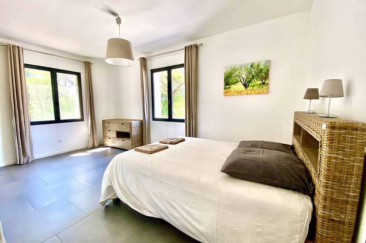 Location de vacances pour 8 personnes, avec jardin, animaux acceptés à Camps-la-Source - 2