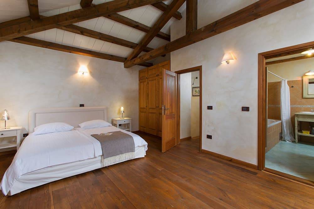 Wunderschöne Villa mit Pool ,wenige Autominuten vom Strand,absolute ruhelage in Grad Poreč, Porec und Umgebung