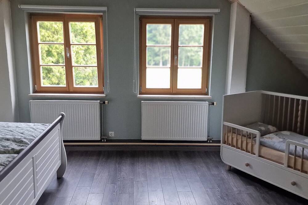 Ganze Wohnung, Ferienwohnung Beckenhölzle - großzügig, familienfreundlich & umgeben von Natur in Kißlegg, Region Bodensee-Oberschwaben