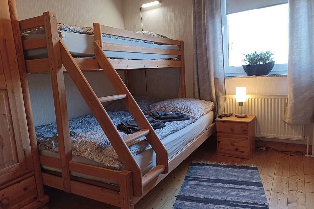 Ferienhaus bis zu 13 Personen 5 Schlafzimmer eingezäunter Garten in Höhn, Westerburg & Umgebung
