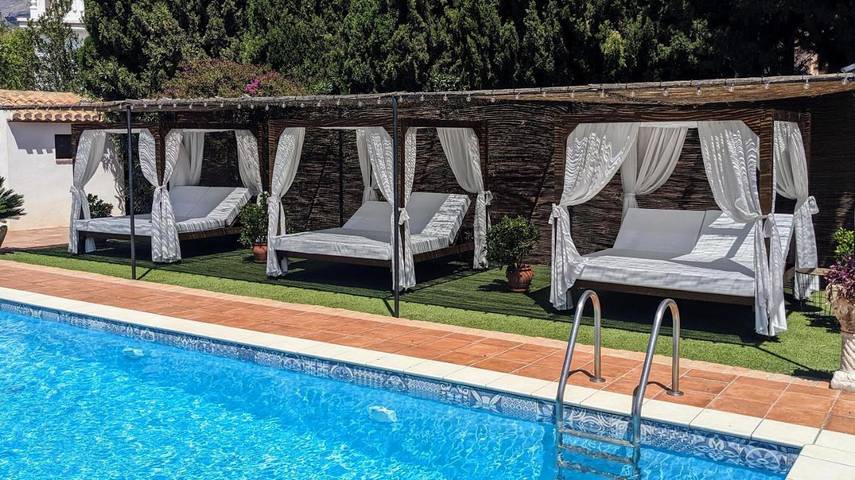 Parque de vacaciones para 2 personas, con jardín además de piscina y vistas en Provincia de Granada