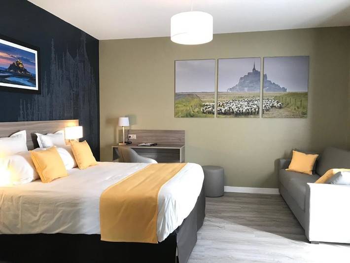 Hôtel pour 2 personnes, avec jardin et piscine, animaux acceptés à Le Val-Saint-Père - 2