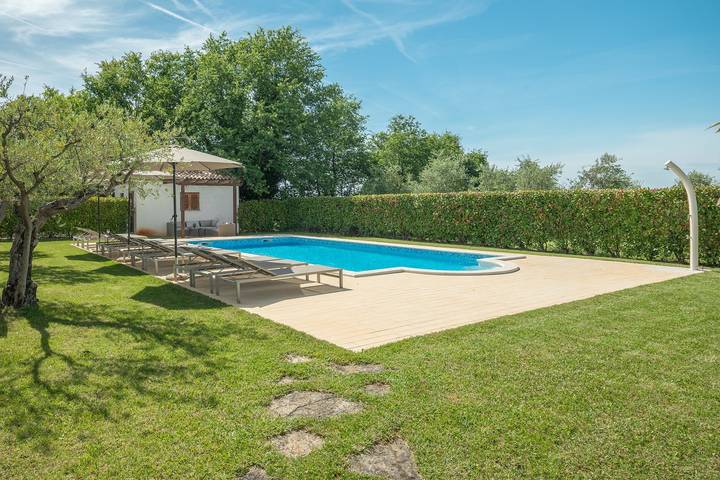 Ferienwohnung für 4 Personen, mit Balkon/Terrasse und Pool