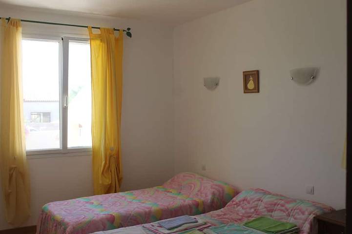 Location de vacances pour 10 personnes, avec jardin et terrasse, animaux acceptés à Vinassan - 2