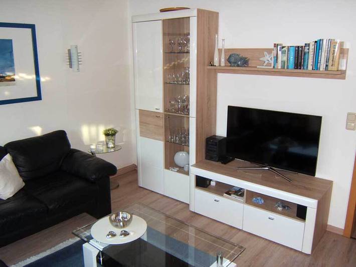 Ganze Ferienwohnung, Vermietungsservice Kaufmann - Ferienwohnungen - Fw 3 - Am Tief 22 in Horumersiel, Wangerland