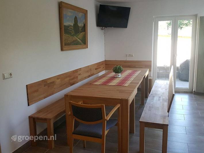 Ferienhaus für 16 Personen, mit Terrasse und Balkon/Terrasse in der Eifel - 4