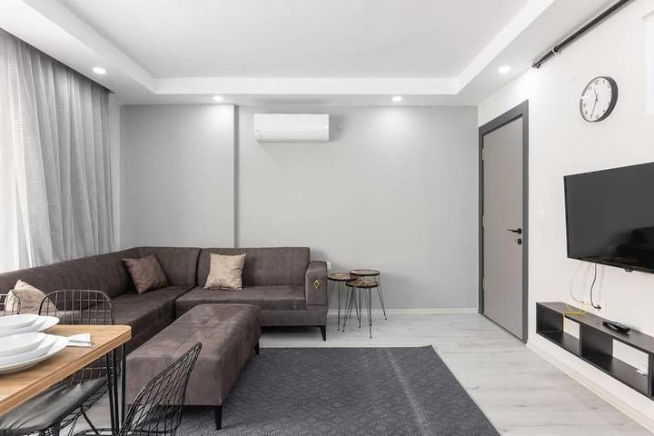 Holiday apartment for 9 people, with garden and balcony - 1