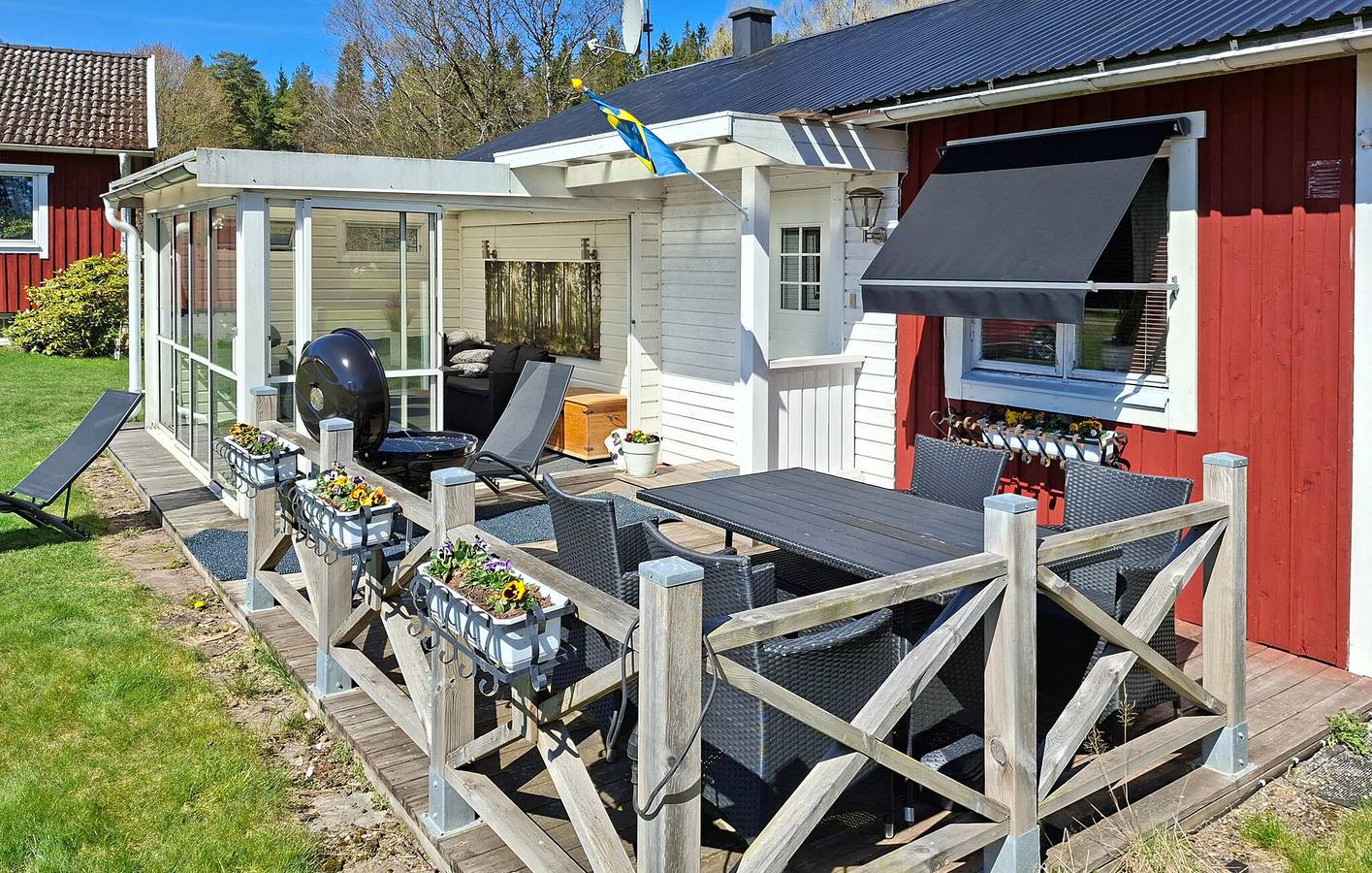 Ferienhaus für 4 Personen mit Terrasse in Sjötofta, Västergötland