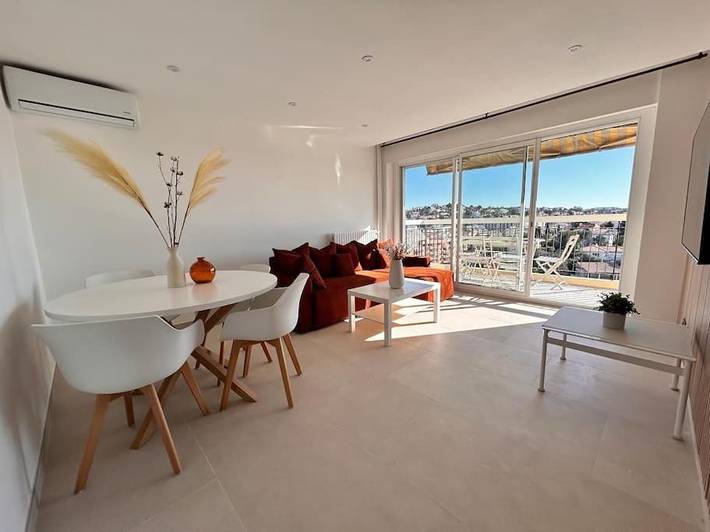 Gîte pour 4 personnes, avec vue et balcon dans Gare De Saint Raphael Valescure - 2