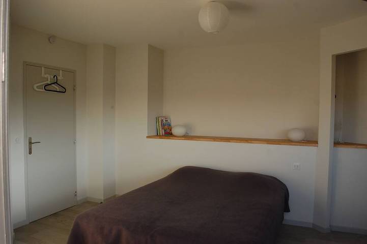 Location de vacances pour 6 personnes, avec balcon et jardin à Alleins - 4