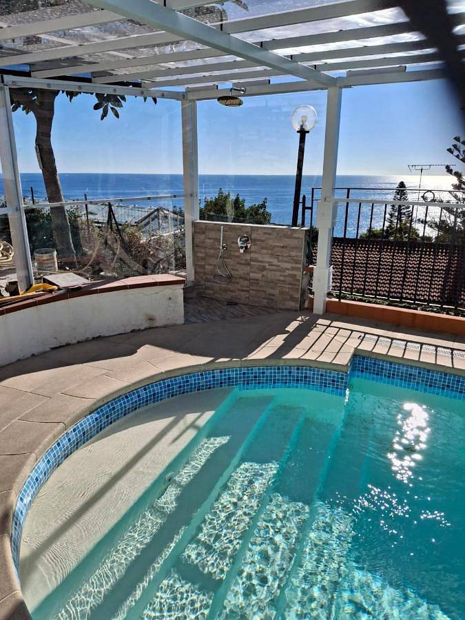 Ferienwohnung für 14 Personen, mit Balkon und Terrasse sowie Whirlpool und Garten in Cipressa - 3