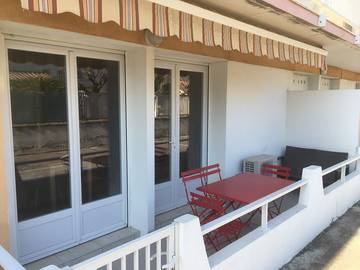 Cottage pour 4 personnes, avec terrasse dans Plage Rive Droite
