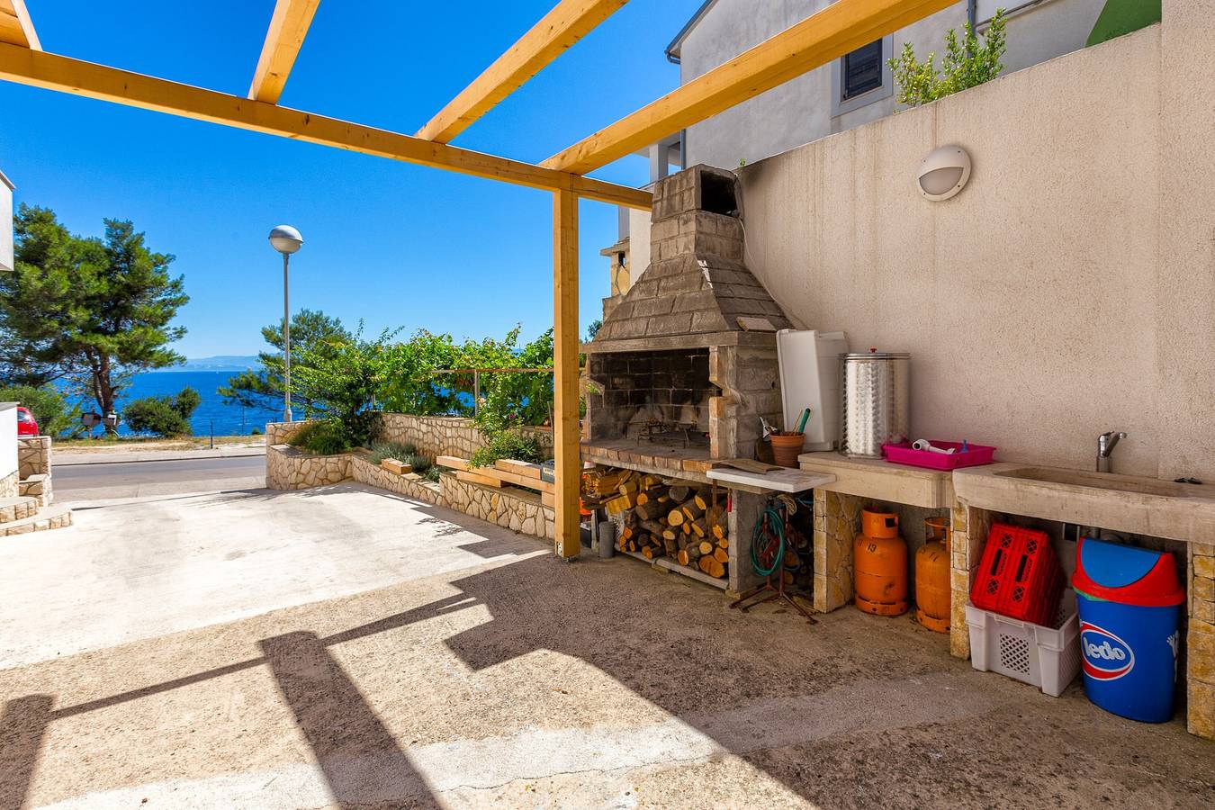 Entire apartment, Two bedroom apartment with terrace and sea view Mali Lošinj, Lošinj A-8026-c in Mali Losinj, Losinj