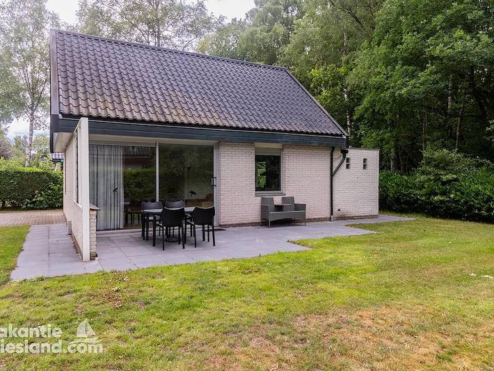 Ferienpark für 4 Personen, mit Terrasse und Balkon/Terrasse in Friesland