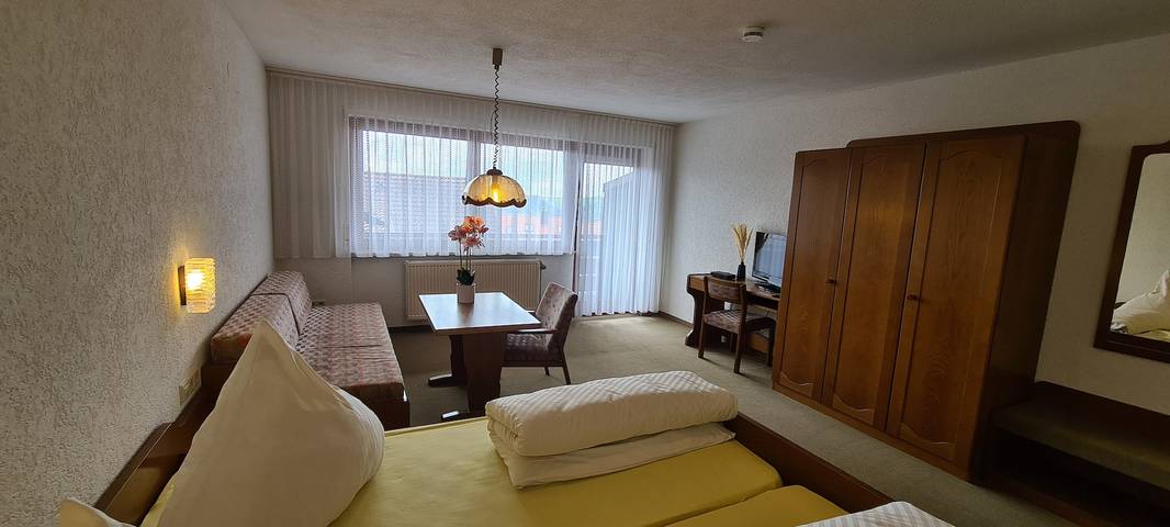 Ferienwohnung für 2 Personen, mit Balkon in Herrischried - 2