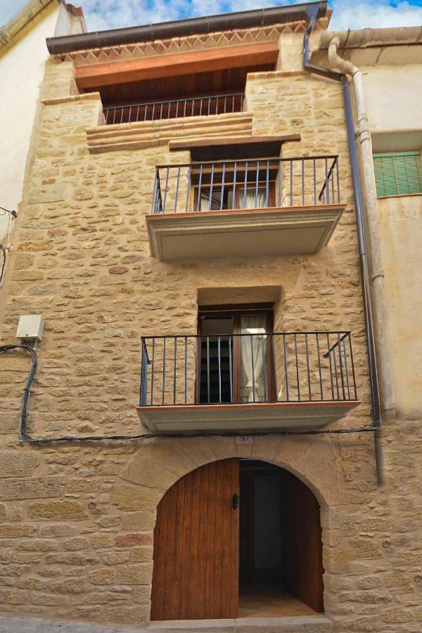 Two-Bedroom House in Calaceite, Provincia de Teruel