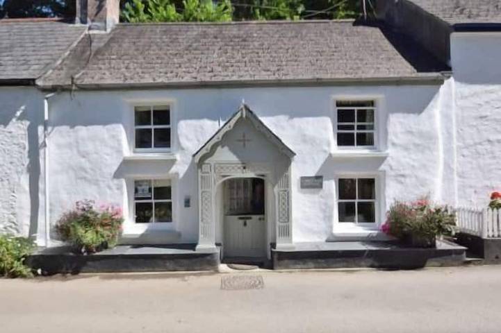 Cottage for 4 people, with garden in Helford