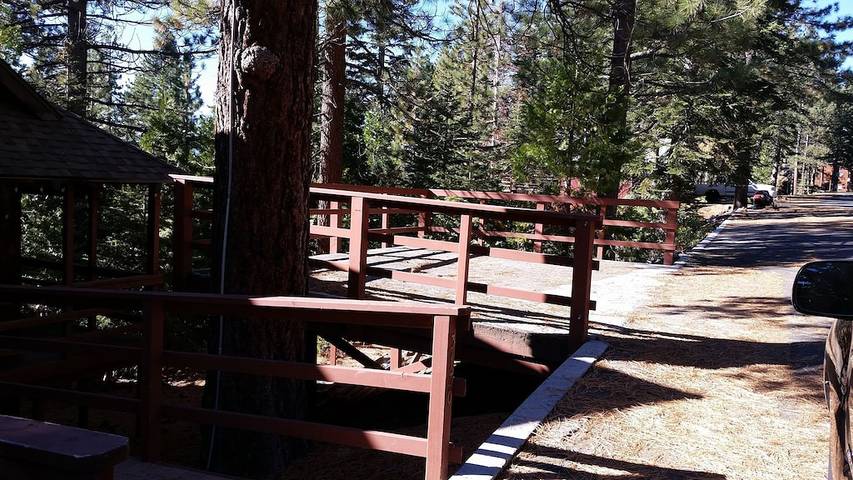 Vacation rental for 19 people, with terrace in Northern California